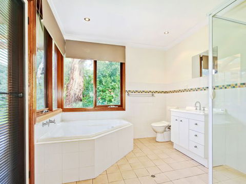 Century 21 SouthCoast: Moana Blue - Accommodation ACT 2