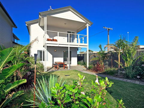Century 21 SouthCoast: Moana Blue - Accommodation ACT 9