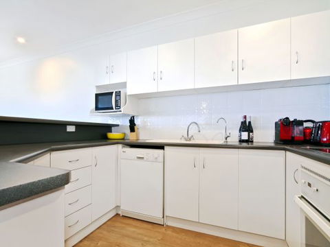 Century 21 SouthCoast: Moana Blue - Accommodation ACT 14