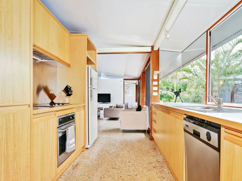 Century 21 SouthCoast: Moana Blue - Accommodation ACT 68