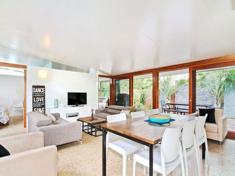 Century 21 SouthCoast: Moana Blue - Accommodation ACT 69