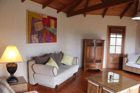 Elderslie House - Accommodation ACT 53