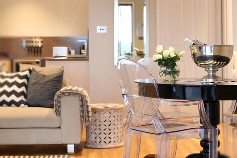 Elderslie House - Accommodation ACT 147