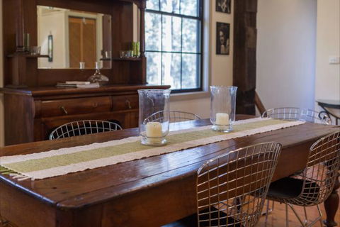 Elderslie House - Accommodation ACT 129