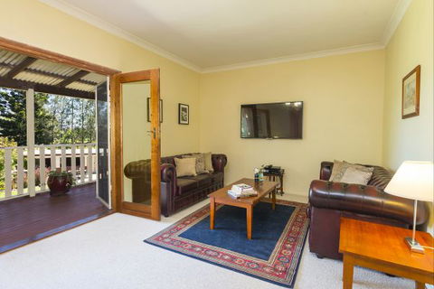 Elderslie House - Accommodation ACT 165