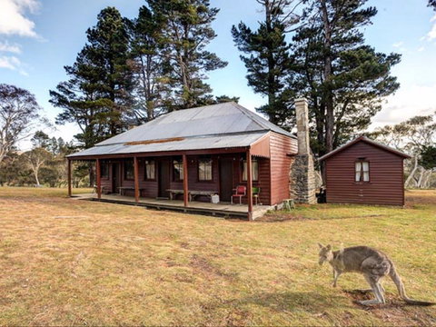 The Pines Cottage - Accommodation ACT 0