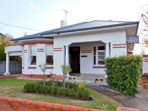 Elegance On Englehardt - Accommodation ACT 0