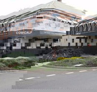 Cow and Calf Hotel - Accommodation ACT