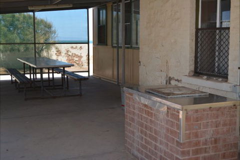 Point Lowly Lighthouse Cottages - Accommodation ACT 2