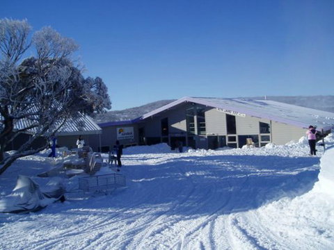 Sundeck Hotel - Accommodation ACT 1