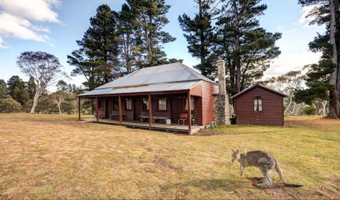 The Pines Cottage - Accommodation ACT 1