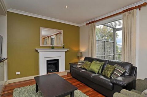 Elderslie House - Accommodation ACT 14
