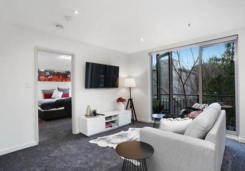 StayCentral Serviced Apartments - Accommodation ACT 3