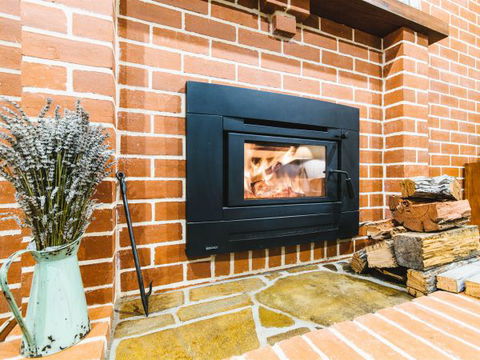 Alpine Edge Accommodation - Accommodation ACT 7