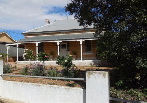 Book Keepers Cottage Waikerie - Accommodation ACT 0