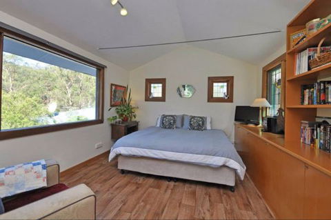 Wedge-tail Loft - Accommodation ACT 1