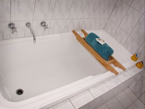 Spalding Lodge Unit 16 - Accommodation ACT 121