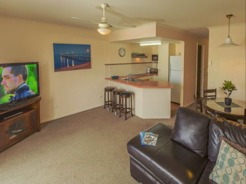 Spalding Lodge Unit 16 - Accommodation ACT 50