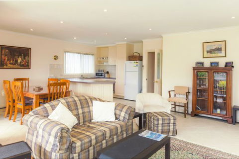 Spalding Lodge Unit 16 - Accommodation ACT 136