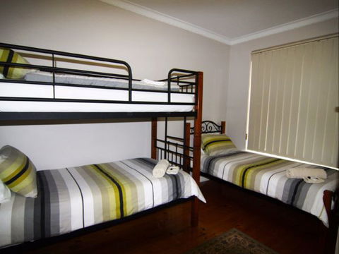Spalding Lodge Unit 16 - Accommodation ACT 131