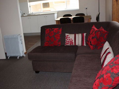 Spalding Lodge Unit 16 - Accommodation ACT 290
