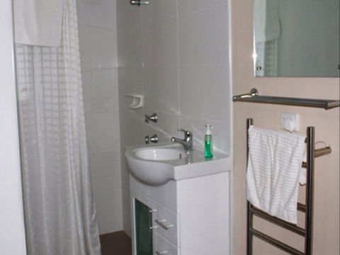 Spalding Lodge Unit 16 - Accommodation ACT 292