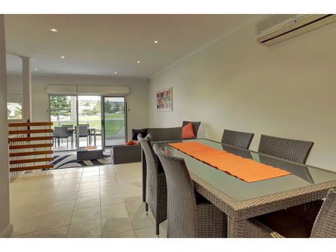 Spalding Lodge Unit 16 - Accommodation ACT 241