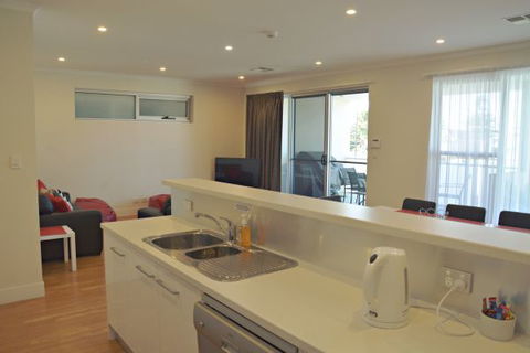 Port Lincoln City Apartment - Accommodation ACT 2