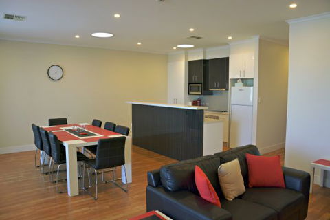 Port Lincoln City Apartment - Accommodation ACT 3