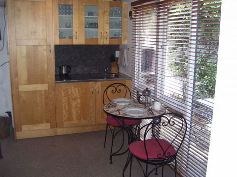 Garden Studio Unit - Accommodation ACT 1