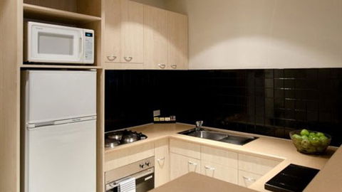 Punthill Apartment Hotels - Flinders Lane - Accommodation ACT 4