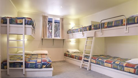 Ajax Ski Club - Accommodation ACT 5