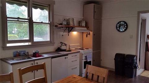 Lakeside Vista Holiday House - Accommodation ACT 1