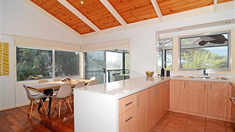 Barrakee Beach House - Anglesea - Accommodation ACT 1