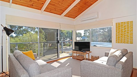 Barrakee Beach House - Anglesea - Accommodation ACT 0