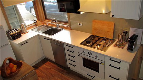 Wallace's - Crystal Creek Chalet 1 - Accommodation ACT 0