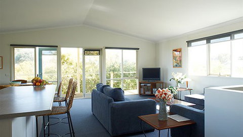 16 Mermaid - Accommodation ACT 3