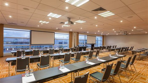 PARKROYAL Melbourne Airport - Accommodation ACT 3