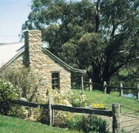 Adelaide Hills Country Cottages - Gum Tree Cottage - Accommodation ACT