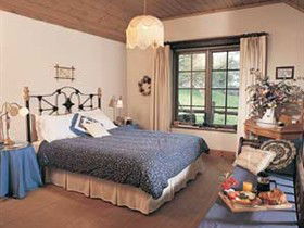 Adelaide Hills Country Cottages - Gum Tree Cottage - Accommodation ACT 2
