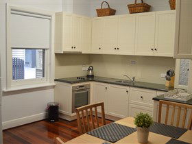 Agnes Cottage Bed And Breakfast - Accommodation ACT 3