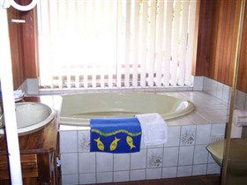 Botts Beach Retreat - Accommodation ACT 3