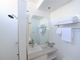 Ibis Styles Adelaide Grosvenor Hotel - Accommodation ACT 2