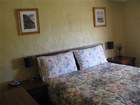 Southern Ocean Retreats - Goondooloo - Accommodation ACT 2