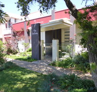 A Colourcity Apartments - Accommodation ACT