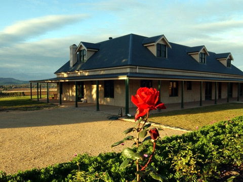 Abbotsford Country House - Accommodation ACT 1