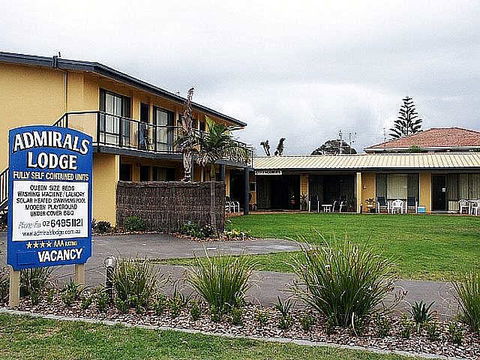 Admirals Lodge - Accommodation ACT 0