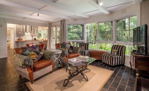 Sunflower Cottage - Accommodation ACT 6