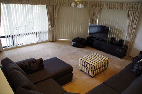 Marina Park View - Accommodation ACT 4