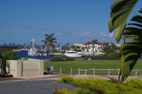 Marina Park View - Accommodation ACT 8